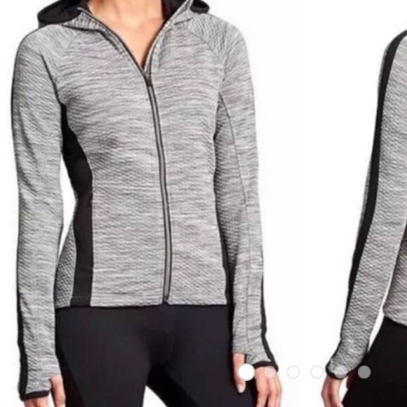 Athleta Snowscape Grey Hooded Zip Running Jacket size medium - Picture 6 of 7